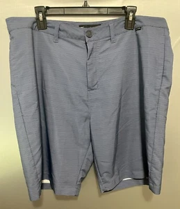 Travis Mathew Shorts Herren 38 grau Golf Chino vorne flach 10" Schrittlänge Polyester - Bild 1 von 4