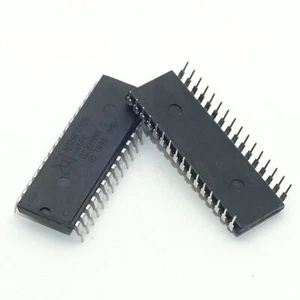 AMD AM29F010B-45PC AM29F010B 29F010 1MBIT Flash EEPROM 45NS DIP32 x 1PZ NUOVO - Foto 1 di 7