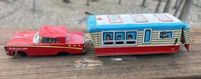 Cámper vintage Japón coche de juguete de fricción de hojalata y remolque - Ford Galaxie 500 - muy limpio Foto 1 de 4