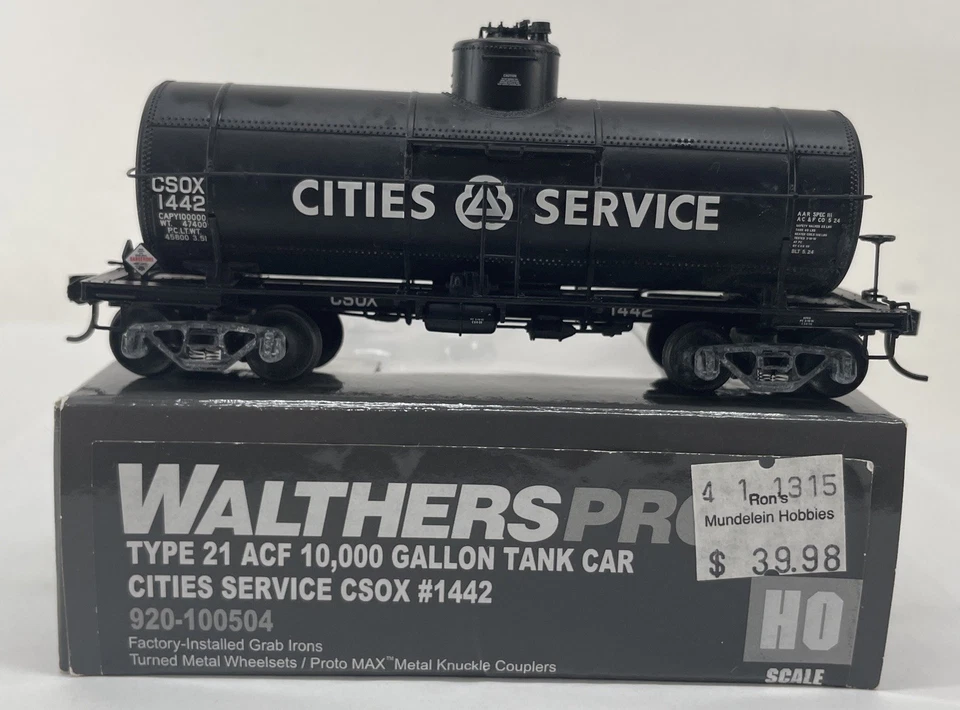 Walthers Pro HO Scale 920-100502 Cities Service ACF 10,000 Gallon Tank Car #1442 - Image 1 of 4