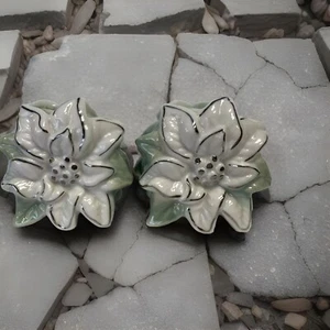 Vintage Poinsettia Salt & Pepper, green, white, silver, cottage core, Christmas - Picture 1 of 7
