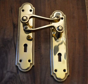 Georgian Scroll Polished Brass 203mm x 50mm Door Handles with Keyhole FG27 - Picture 1 of 1