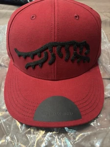 Tiger Woods Hat Sun Day Red New Rare Red Jupiter Mid IN HAND REG size