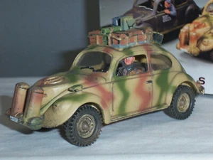 KING AND COUNTRY WSS194 GERMAN ARMY MILITARY VW VOLKSWAGEN BEETLE CAR + DRIVER - Picture 1 of 4