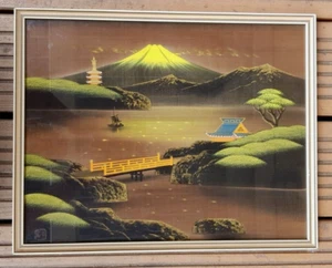 Landschaftsbild mit Fujiyama auf Seide gemalt und gerahmt. b 43, H 34  cm. - Bild 1 von 2