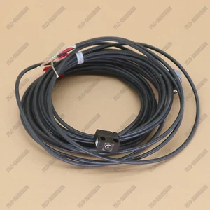 NEW IN BOX Omron Photoelectric Switch E3C-S50 E3CS50 SPOT STOCK - Picture 1 of 5