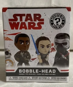 StarWars: The Last Jedi - Vinyl Mini Bobble Head Funko - Captain Phasma MYSTERY - Picture 1 of 3