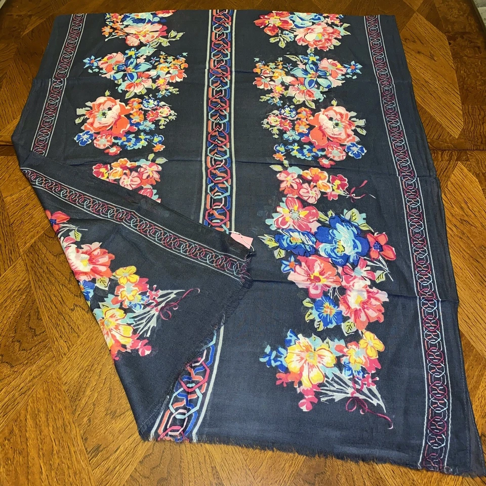 Vera Bradley Soft Fringe Scarf in Madison Garden Blush