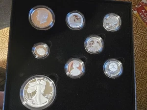 2023 UNITED STATES MINT - LIMITED EDITION SILVER PROOF SET WOMEN QUARTERS - Picture 1 of 5