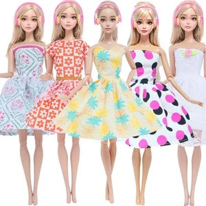 10 Piezas/Juego Ropa Muñeca 5 Trajes + 5 Accesorios Mini Vestido Prendas para el torso Niños Juguete Regalo - Imagen 1 de 7