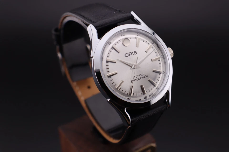 Oris Vintage Hand Winding Mechanical 17 Jewels Men's Wrist Watch - Swiss Made - Image 1 of 1