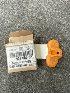 NEW OEM PORSCHE CAYMAN 987 TIRE PRESSURE SENSOR 99760602102 GENUINE - Picture 1 of 4