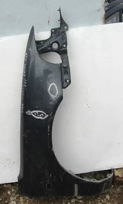 Guardabarros delantero derecho Toyota Corolla AE100, EE101 modelo 1992 96 usado Foto 1 de 4