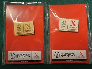 2002 FIFA WORLD CUP JAPAN FUJI XEROX PIN BADGE 2 PINS - Picture 1 of 1