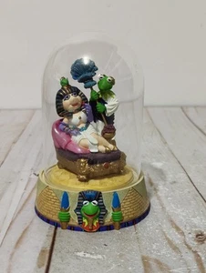 Muppets on the Nile Miss Piggy and Kermit Limited Edition TM & Henson Glaskuppel - Bild 1 von 20