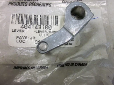 Ski-Doo 404143100 Mag Side Throttle Lever 2000/2001 Mach Z 800 Grand Touring SE Foto 1 de 4