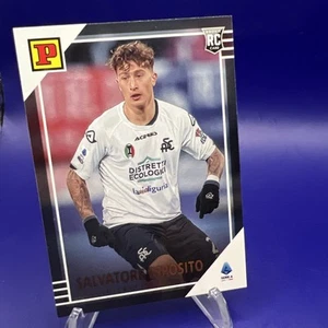 2022-23 PANINI CHRONICLES - RC PURPLE ASTRO - SPEZIA - SALVATORE ESPOSITO #38 - Bild 1 von 6