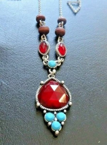 Vtg AVON NRT Necklace 16" Red Turquoise Rhinestones Wood Beads Silver Tone Chain - Bild 1 von 5