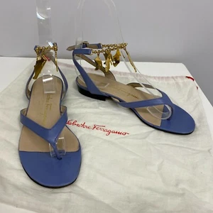 Salvatore Ferragamo Boutique Leder Schuhe Gold Schuh Anhänger Knöchelriemen 5 1/2 B - Bild 1 von 9