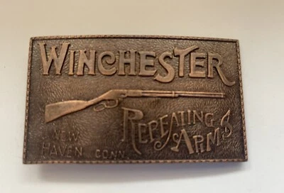 Rifle de colección con hebilla de cinturón Winchester brazos repetitivos New Haven Conn (Hong Kong) Foto 1 de 4