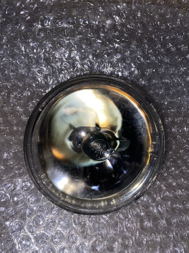 GE PAR36 4515 6v 30w Spotlight Clear - Image 1 of 3