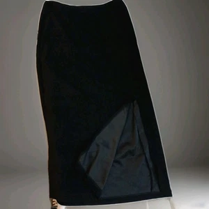 Maxi Falda Dressbarn Terciopelo Negro Talla 16 - Imagen 1 de 3