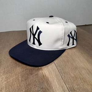 VINTAGE New York Yankees Snapback Logo Ricamato Blocco Testa Blu Navy Logo GCC - Foto 1 di 10