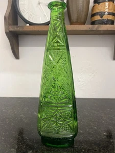 Vintage Green Pressed Glass Vase – Triangular Geometric Pattern – 31cm Tall - Picture 1 of 11