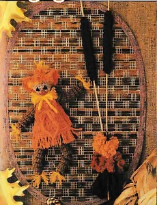 Scarecrow Wallhanging - 11" tall - Worsted weight yarn - Crochet Pattern ONLY - Picture 1 of 2