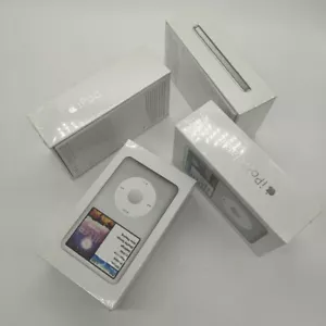 Nuovissimo Apple iPod classic 7a generazione argento (120 GB) sigillato e garanzia - Foto 1 di 5
