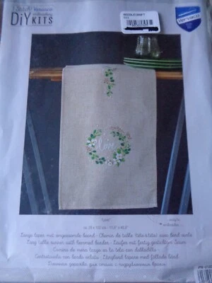VERVACO PUNTO DE CRUZ CORREDOR DE MESA AMOR 11,6" X 40,8" #PN-0185102 Foto 1 de 2