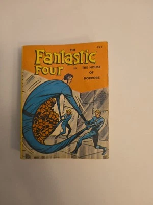Libros pequeños grandes Whitman de colección Los cuatro fantásticos en la casa de los horrores Foto 1 de 3