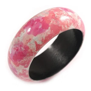 Round Wooden Bangle Bracelet with Abstract Motif Painted in Pink/White Colours - Picture 1 of 5
