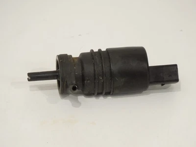 Bomba lavadora de para-brisa VW Golf 5G Mk7 1K5955651 - Imagem 1 de 4