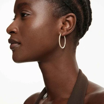 Pendientes tipo argolla color DORADO, Swarovski Sommerset, medianos. Nuevos en caja. (LEER DESCRIPCIÓN) Foto 1 de 4