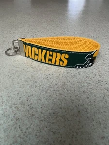 Key Ring Fob - Wristlet Style - Green Bay Packers - Classic Logo Pattern - NFL - Picture 1 of 1