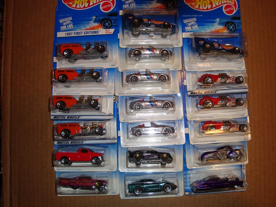 Hot Wheels 1997 First Editions, Firebird Funny Car, Slat Flat racer - Image 1 of 1