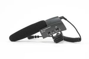Sennheiser MKE 400 Compact Video Camera Shotgun Microphone - Picture 1 of 4