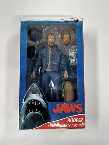 Hooper Amity Arrival Richard Dreyfess JAWS 8" Cloth Action Figure NECA In Hand Cover