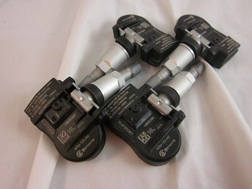 SET OF 4 OEM 10-15 HONDA ACCORD CROSSTOUR CR-V TPMS TIRE PRESSURE SENSORS - Image 1 of 1