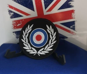 SKA 2 TONOS MOD TARGET Scooter Retro Coser o Planchar en Insignia Bordada 85mm - Imagen 1 de 1