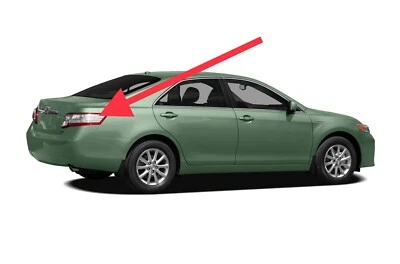 LUZ TRASERA DEL LADO DERECHO DEL PASAJERO OEM 2010 2011 TOYOTA CAMRY HYBRID Foto 1 de 4