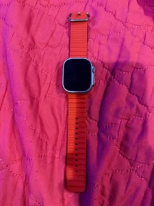 Apple Watch Ultra A2859 49 mm LTE titane débloqué - Photo 1 sur 4