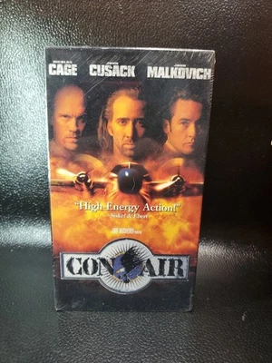 NEW Con Air (VHS 1995) John Malkovich Nicolas Cage 1st Release With Holo Sticker Foto 1 de 4