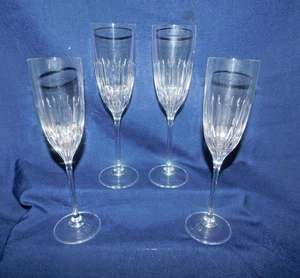 H7 - Mikasa Crystal Artic Lights Modern Fluted Champagne Glasses Lot of 4 - Picture 1 of 7