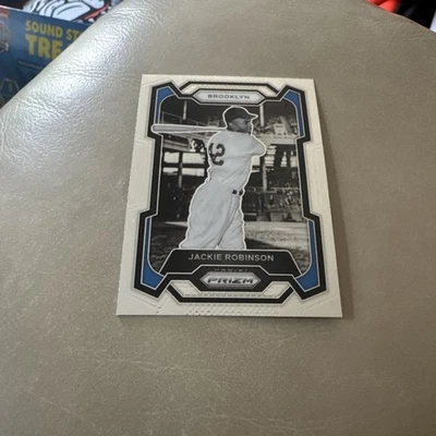 2024 Panini Prizm — No110 Джеки Робинсон — ретро Brooklyn Dodgers  - Изображение 1 из 2