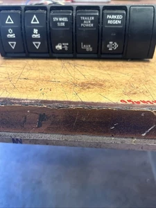 International 4057689C1 Navistar Switch Panel Dash Cluster - Picture 1 of 6