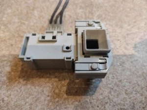 Verriegelungsrelais wie BOSCH 00610147 Rold DM070 für Waschmaschine - Bild 1 von 2