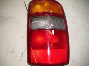Passenger Right Tail Light Fits 00 01 02 03 GMC Yukon OEM - Picture 1 of 5