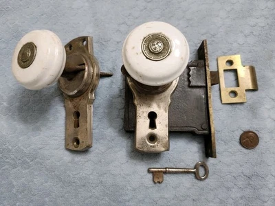 Cerradura de mortaja interior Gilbert con llave Foto 1 de 3